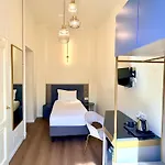 Duca D'aosta מלון 2*
