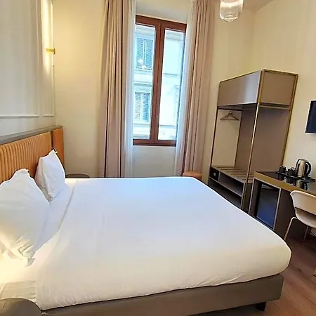 Duca D'aosta فندق 2*