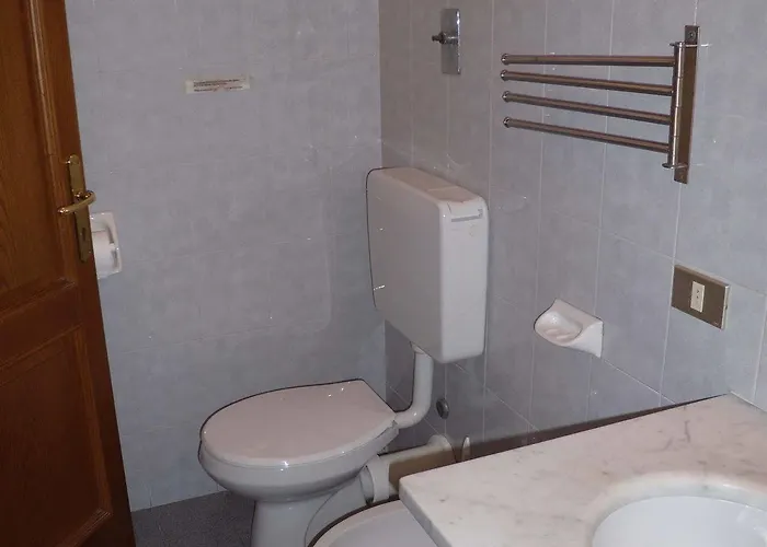 מלון Duca D'aosta 2*