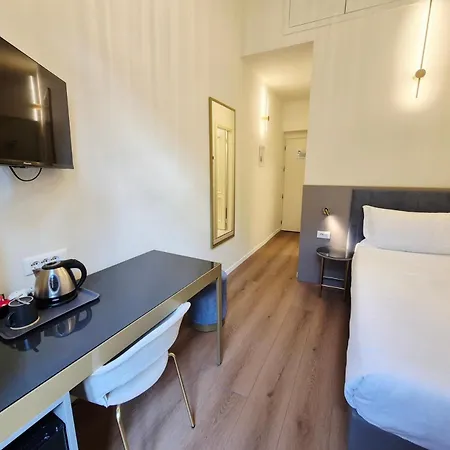 Duca D'aosta Otel Floransa
